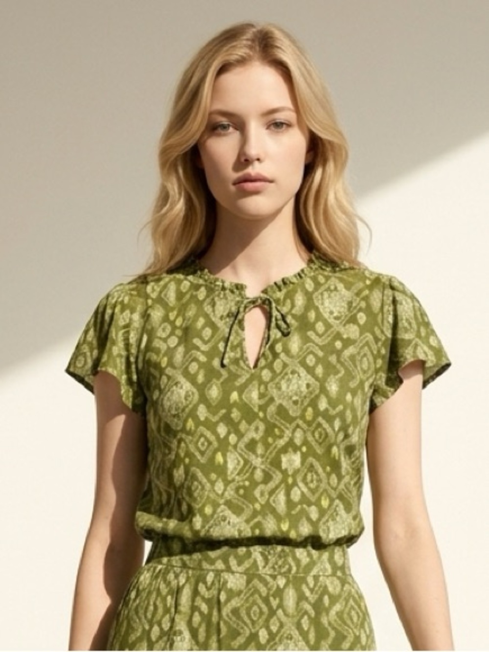 NWT Denim & Co Women’s Green Printed V Neck Cap Sleeves Top Blouse - Size XL